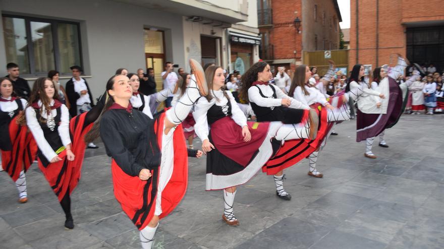 La fiesta se adueña de Agurain
