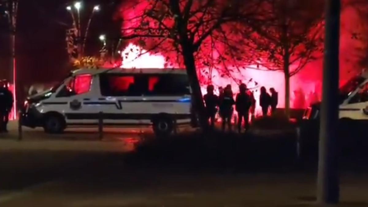 Incidentes durante un acto de Vox en Intxaurrondo