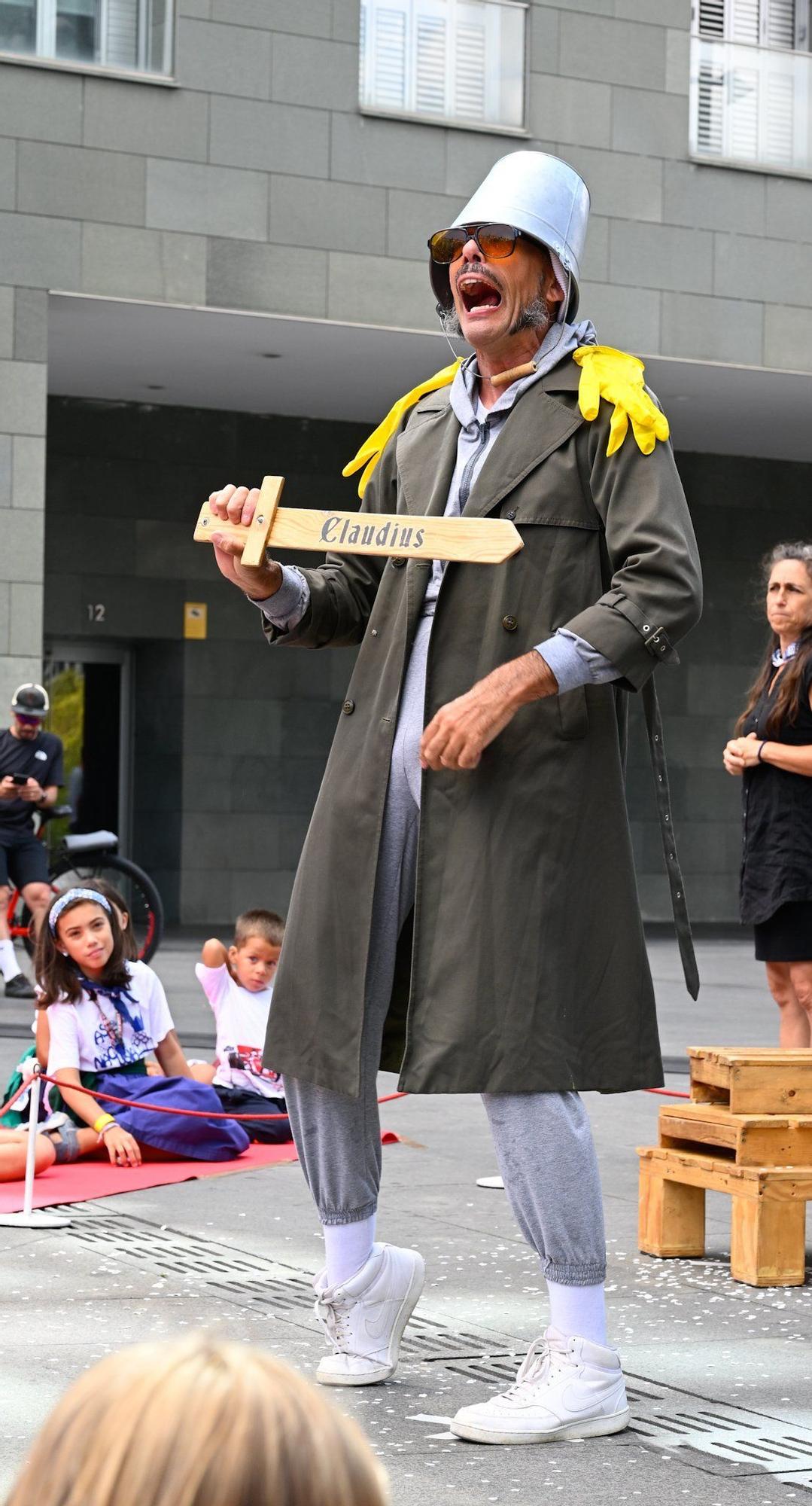 En imágenes: el teatro sale a la calle en Aste Nagusia