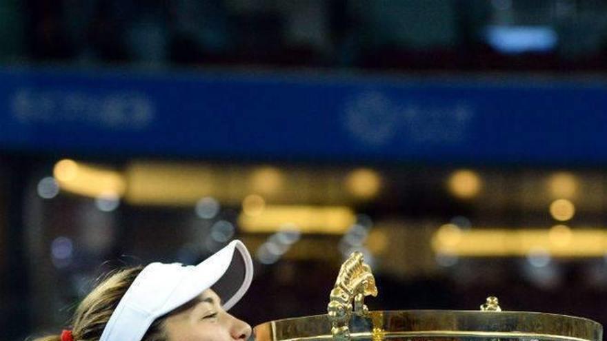 Garbiñe Muguruza, &quot;emperatriz&quot; en Pekín tras ganar la final a Bacsinszky