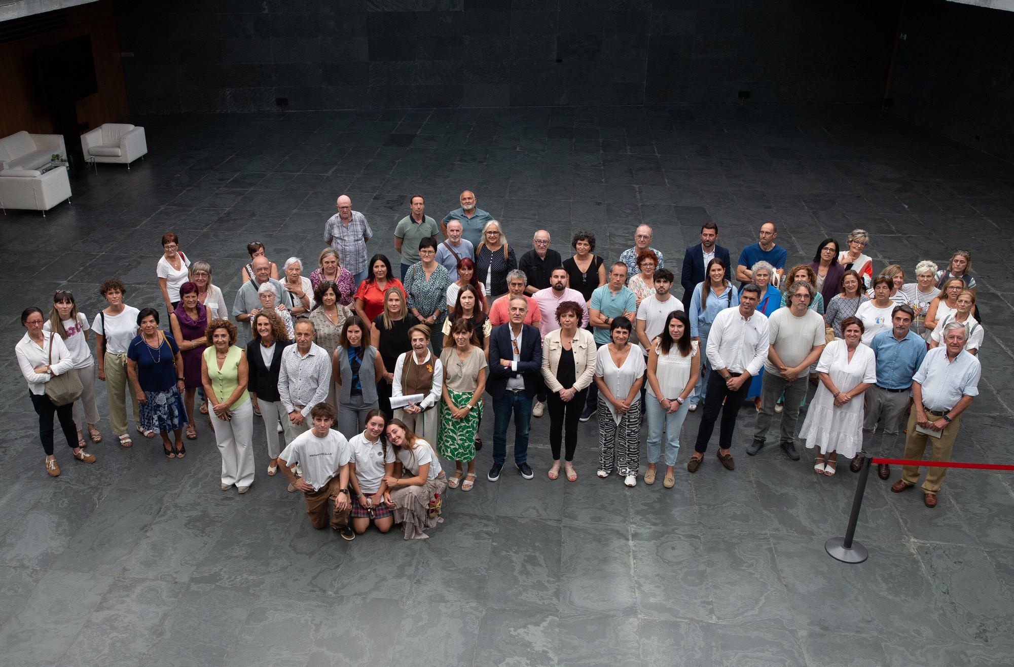 Parlamento de Navarra conmemora el Día Mundial del Alzheimer