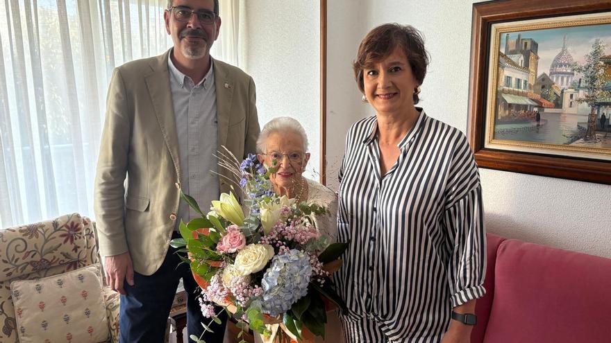 Donostia felicita a una nueva centenaria, Bixen Berregui