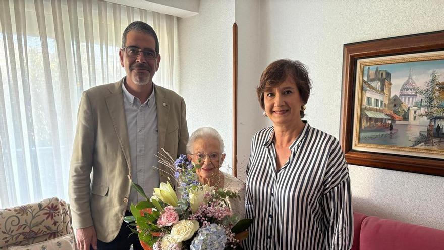Donostia felicita a una nueva centenaria, Bixen Berregui