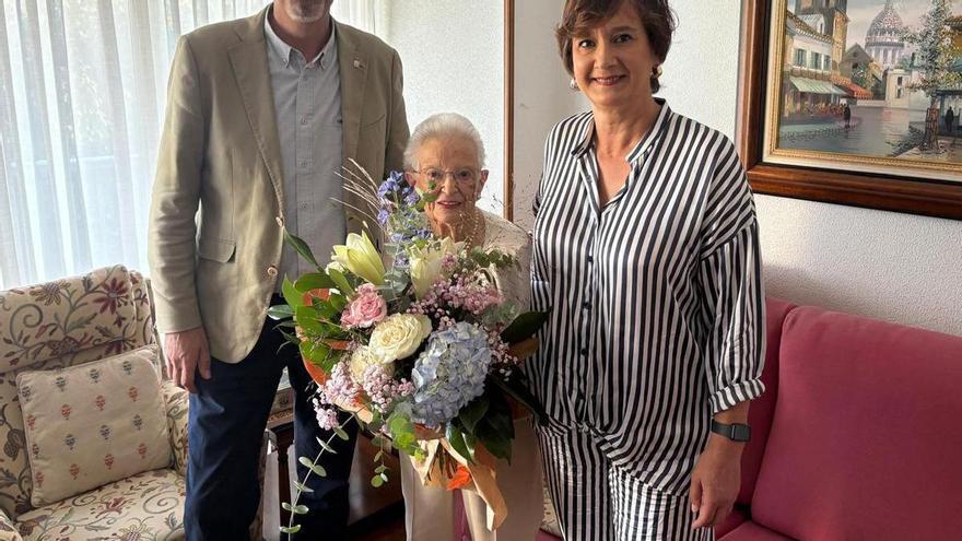 Donostia felicita a una nueva centenaria, Bixen Berregui