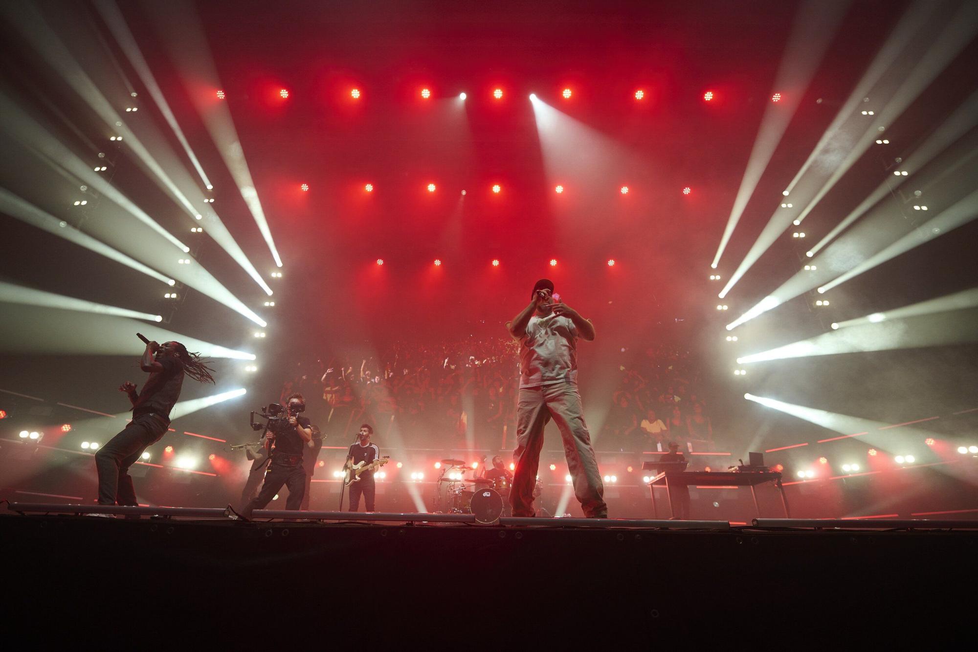 Fotos del concierto de La Raíz en el Navarra Arena