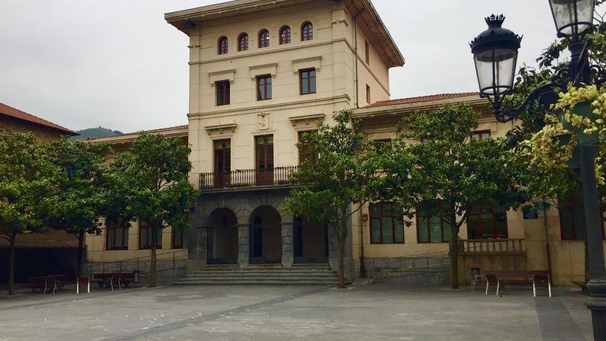 Ugao adquiere el compromiso municipal y social para impulsar el uso del euskera