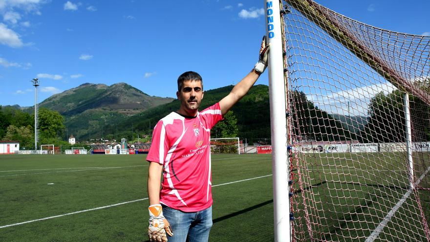 “He vuelto a jugar 10 años después, con 41, por lesiones de compañeros, porque este equipo se merece todo”