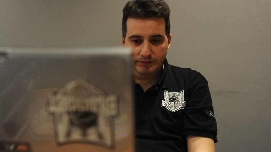Rafa Pueyo delegará a partir de ahora las labores de &#039;scouting&#039; a sus nuevos ayudantes.