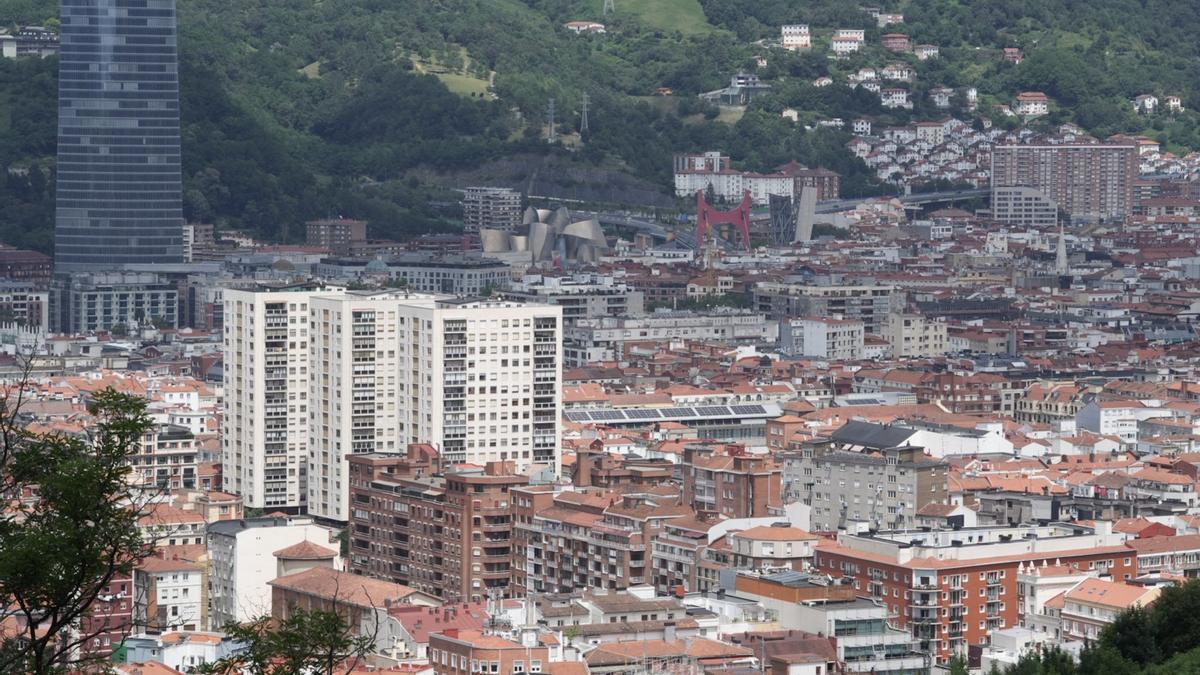 Se calcula que en Bilbao hay alrededor de 9.000 viviendas vacías. Se calcula que en Bilbao hay alrededor de 9.000 viviendas vacías.