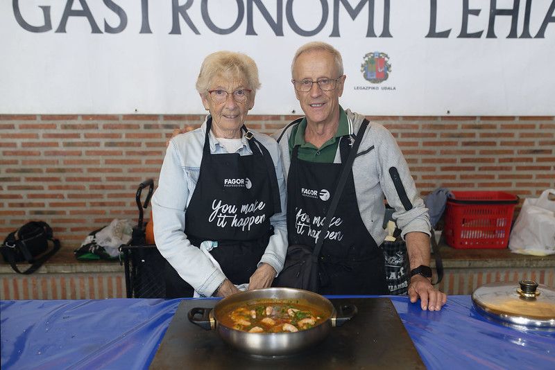 Kantu Afaria y concurso gastronómico en las Agorreko Santikutzak de Legazpi