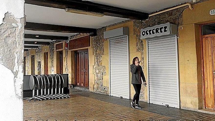 El bar Ostertz del muelle cierra sus puertas