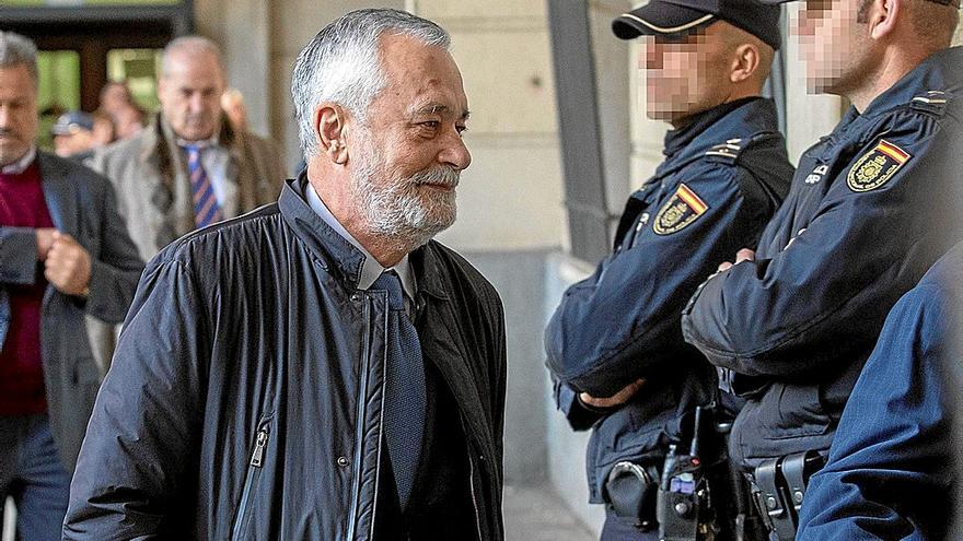 Sánchez aguarda a las enmiendas para decidir sobre la malversación