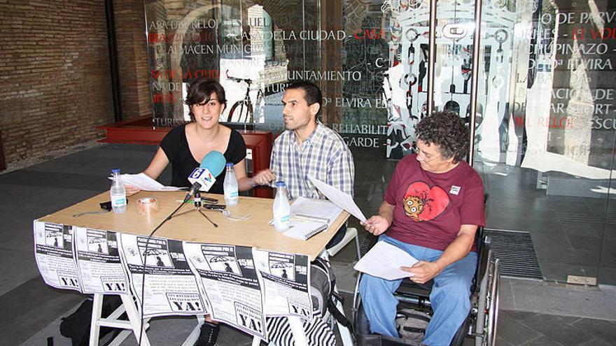 De izda a dcha: Adaya Salvá, Román Gonzalvo y Txaro Berzosa.