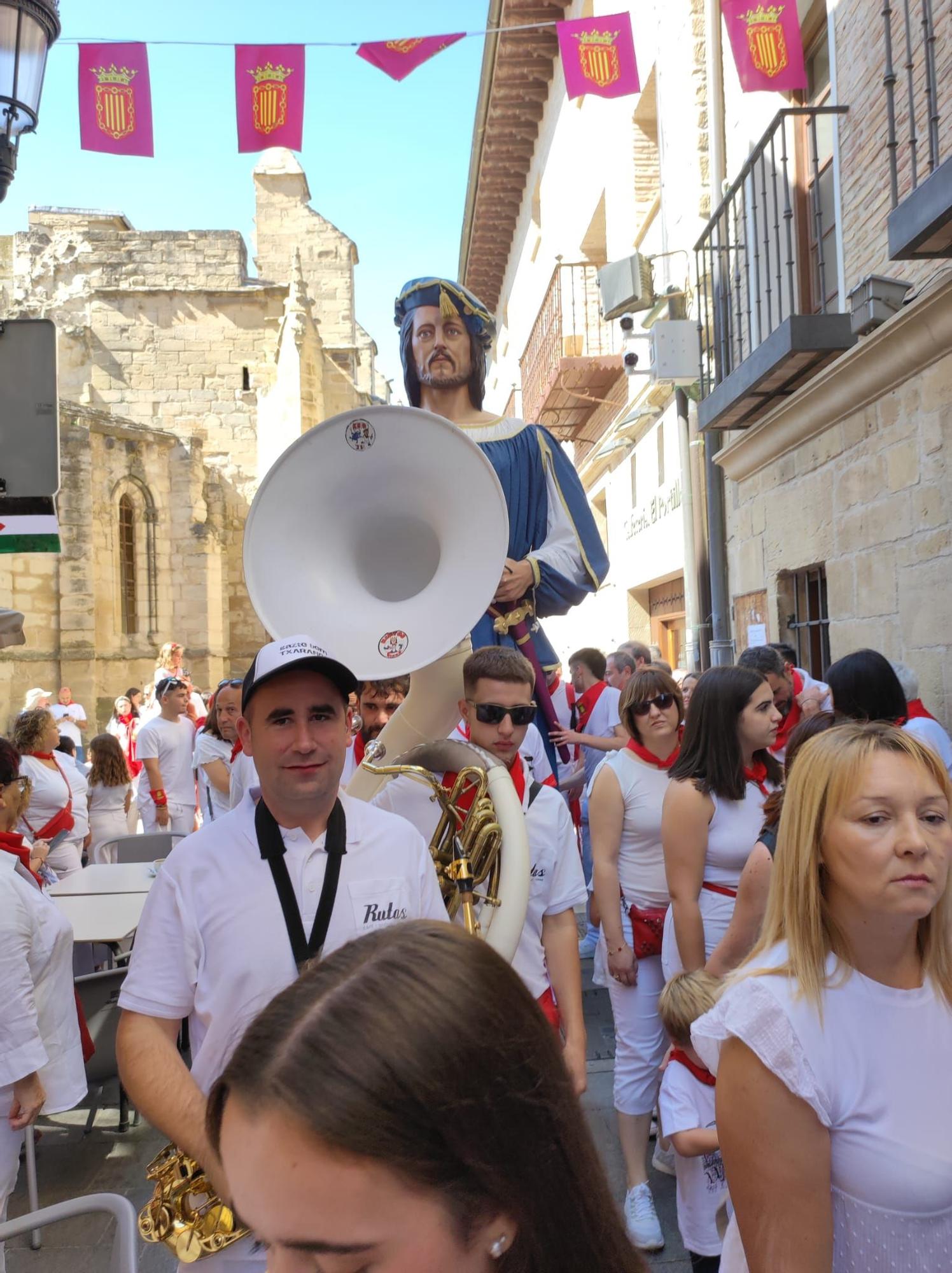 Fotos del cohete de fiestas de Viana 2025