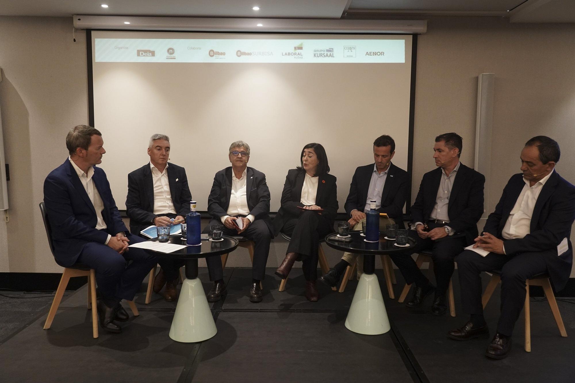 Todas las imágenes del "Encuentro Deia: Rehabilitación y vivienda"