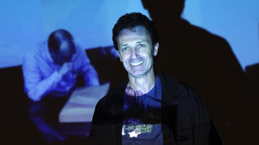 Toni Sasal reedita su apuesta por retratar a artistas navarras/os en su intimidad