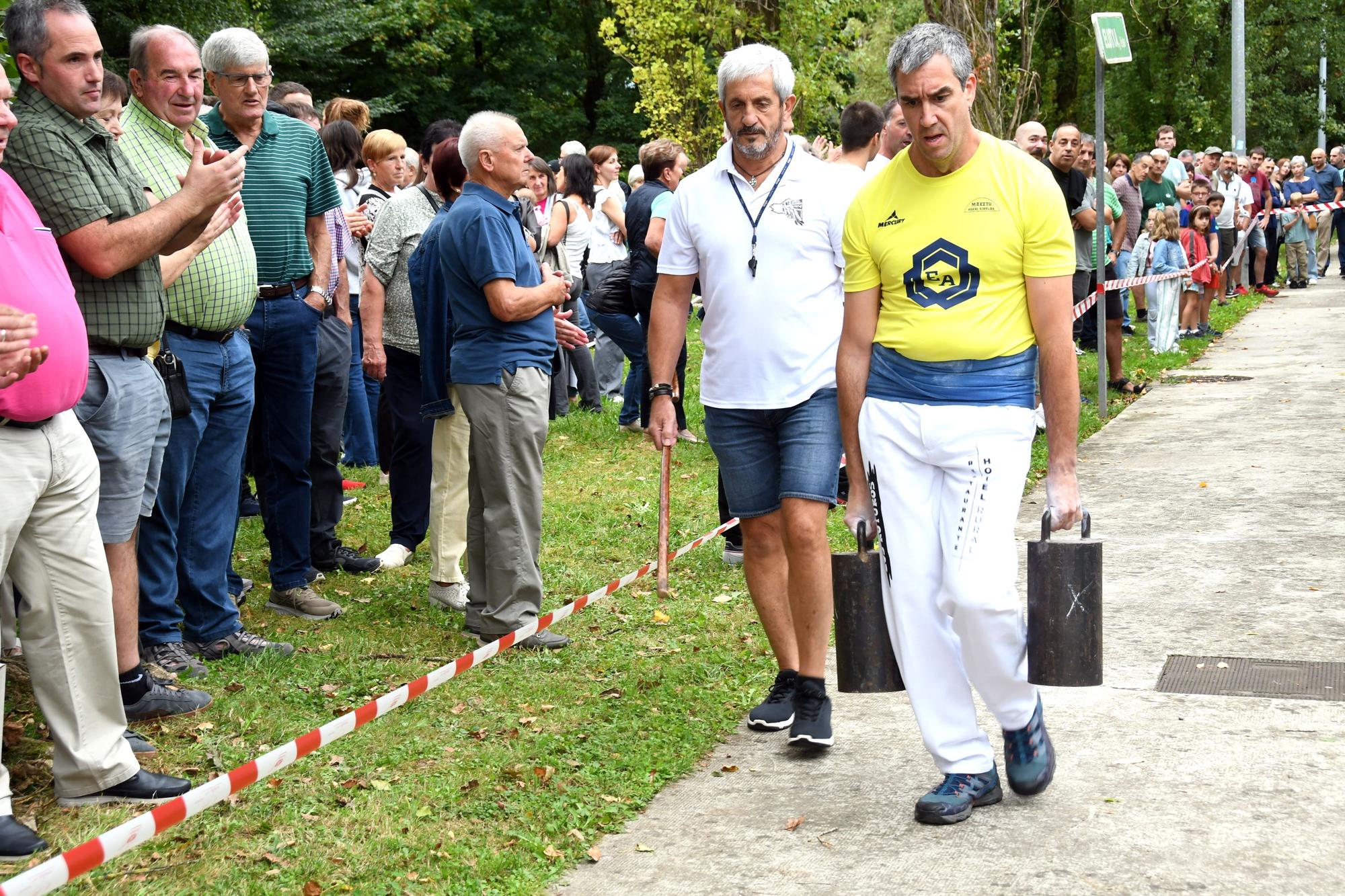 Festival en Lesaka por el 50 aniversario de Transportes Bidasoa