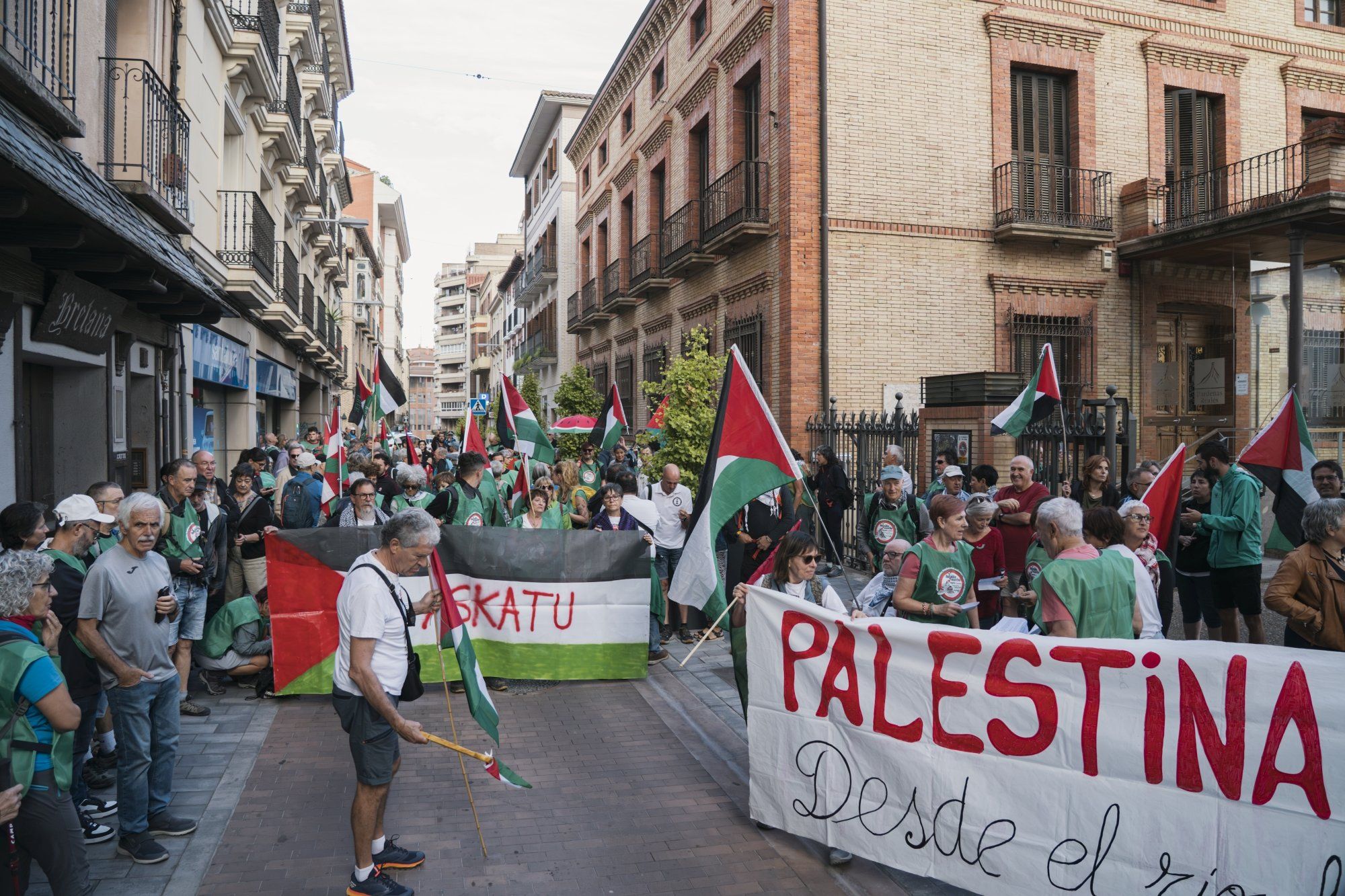 Fotos de la marcha pro Palestina 'Ibaitik Itsasora' en Tudela