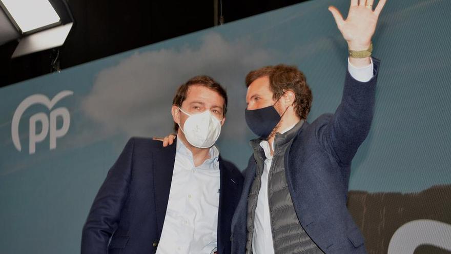 Casado ha lanzado las críticas al Gobierno en un acto de campaña en Castilla y León