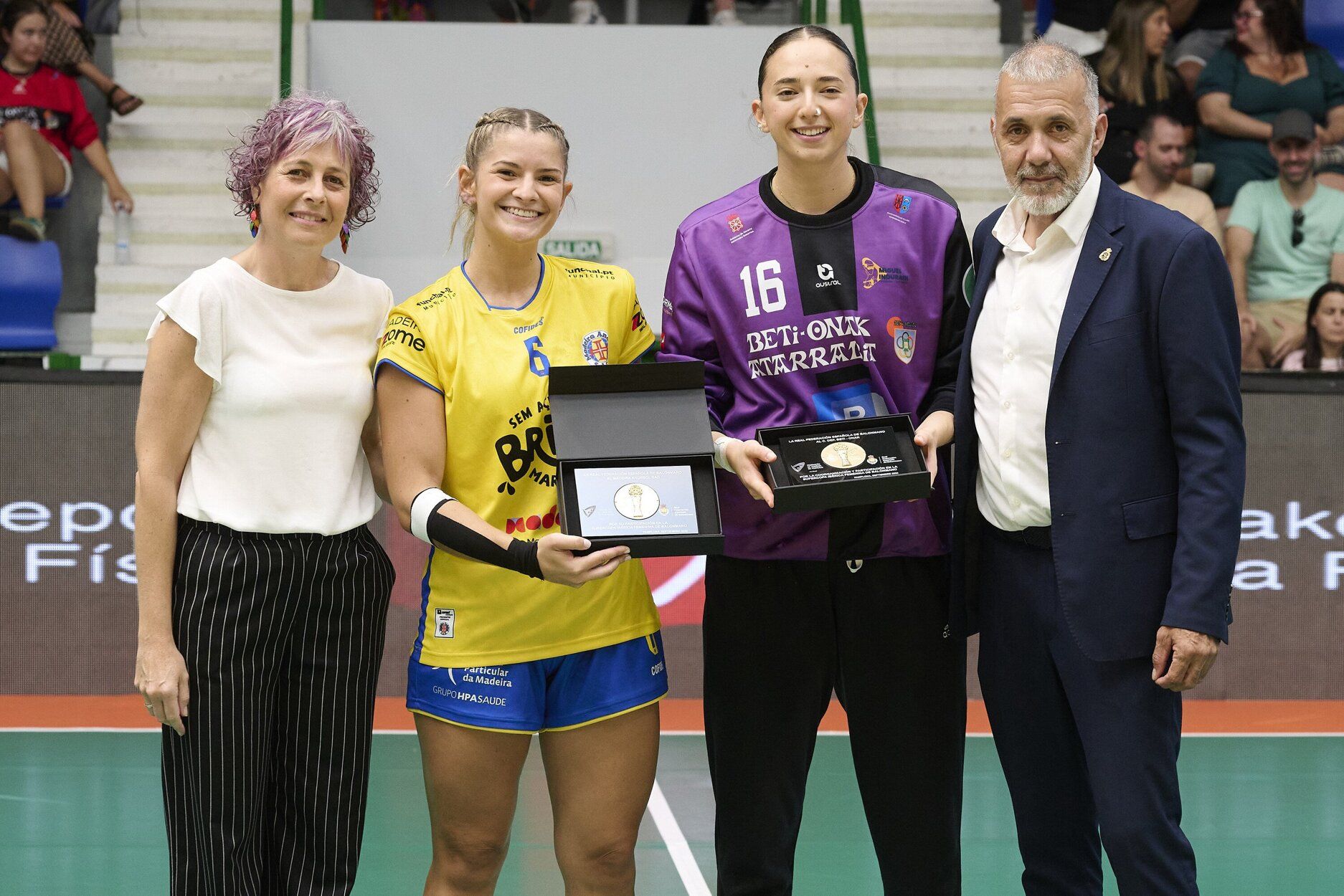 Fotos del partido entre Replasa Beti Onak y Madeira