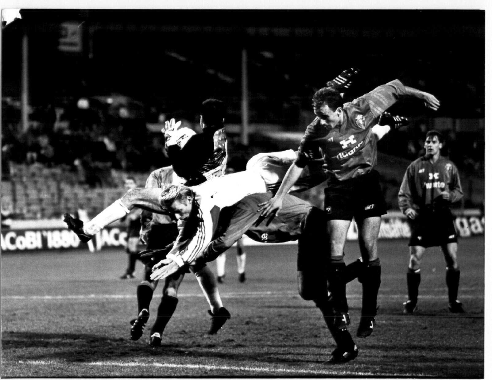 34 años desde que Osasuna acabó con el líder de la Bundesliga en la Copa de la UEFA