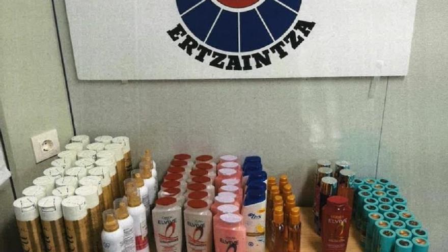 Detenidas tres mujeres por robar artículos valorados en unos 1.300 euros en comercios de Donostia