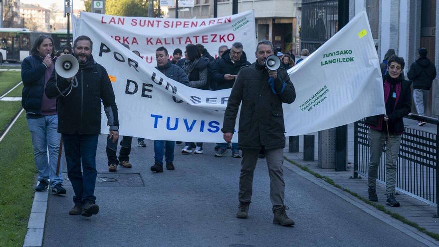 Protestas en Tuvisa: Dos meses de un conflicto en los autobuses de Vitoria que no se frena
