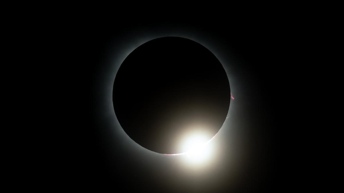 Fotografía de archivo de un eclipse solar