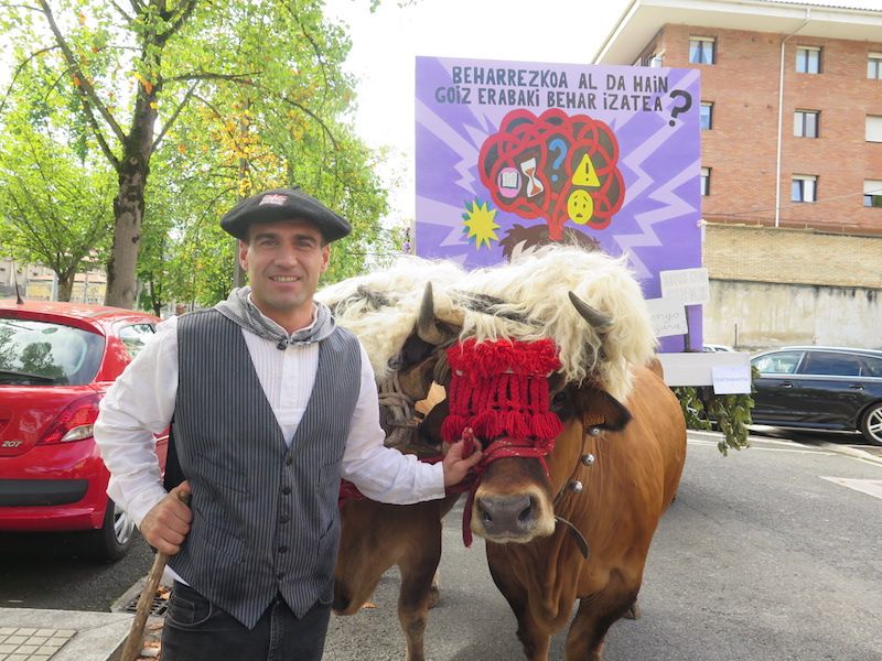 El desfile de la Euskal Jaia de Urretxu, en imágenes