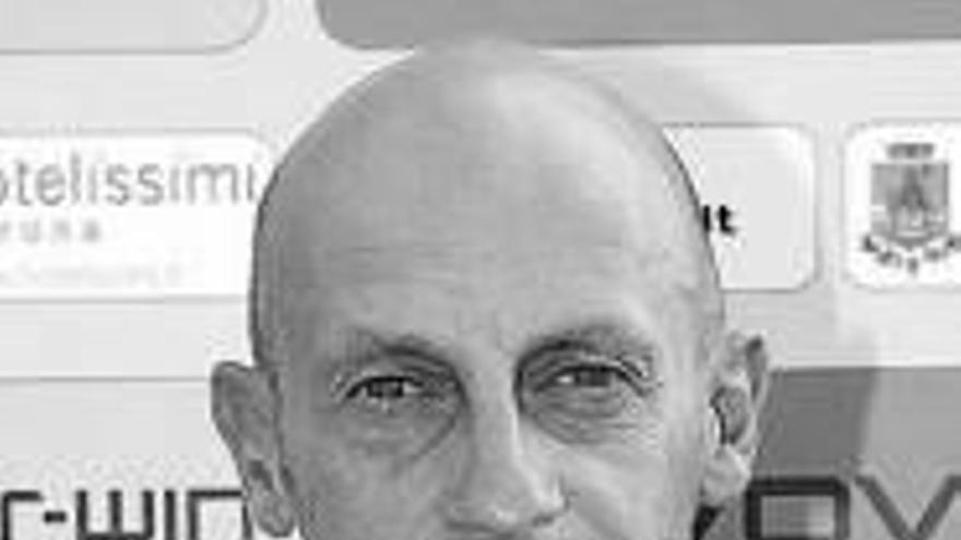 El técnico del Chievo, primer sancionado por blasfemar