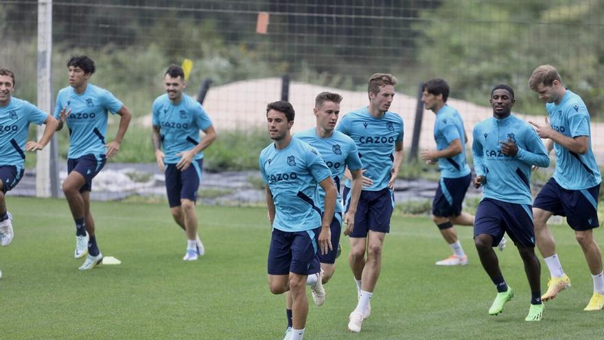 Real Sociedad: Kubo, Le Normand e Illarra se ejercitan al margen
