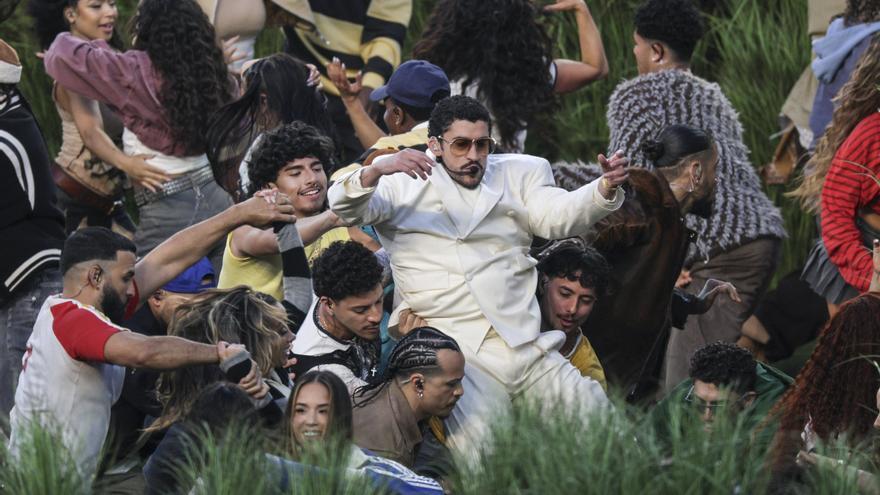 La reacción de Almudena Ariza a la actuación de Bad Bunny en la Super Bowl se hace viral: "Ha ganado..."