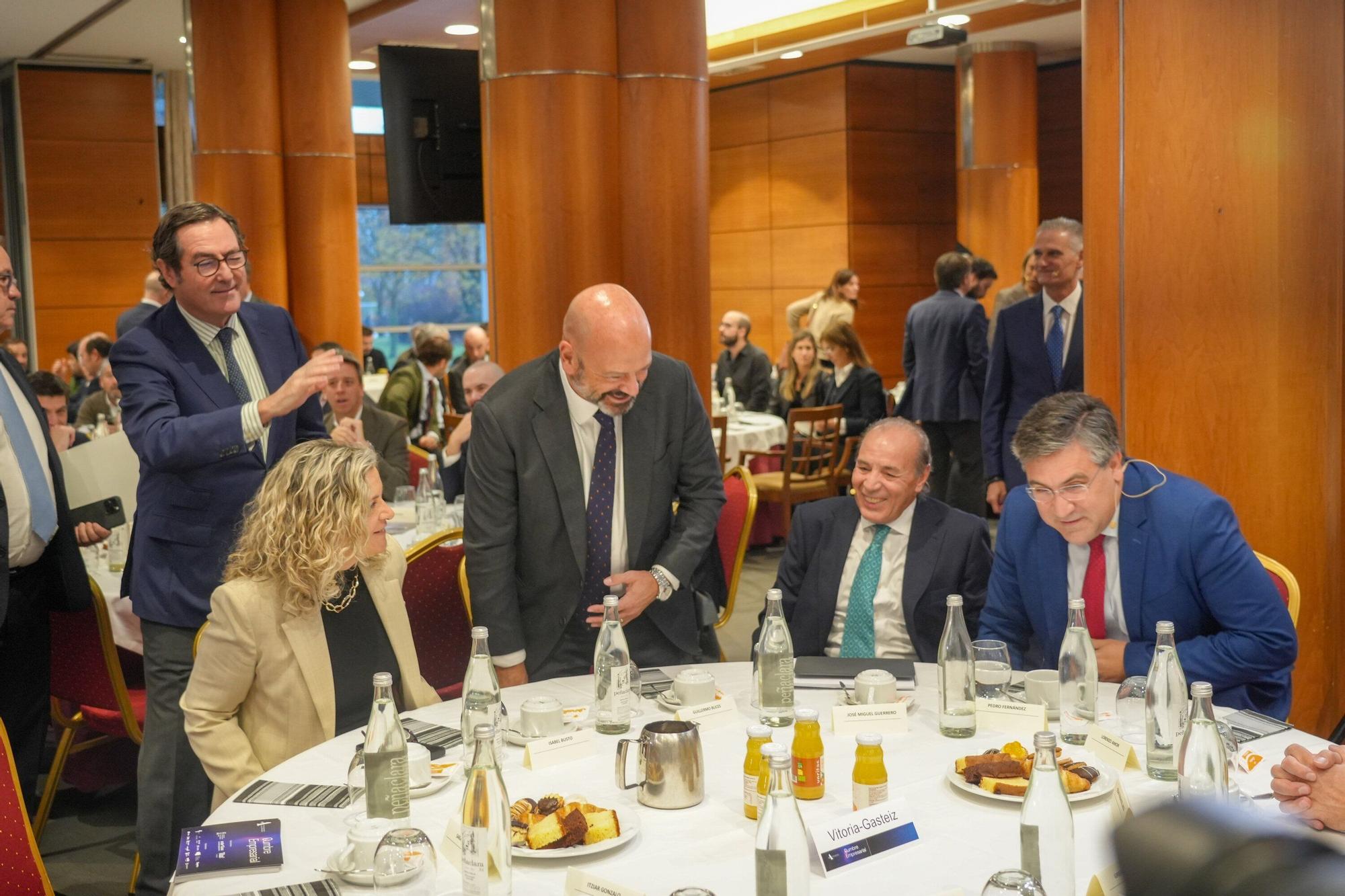 En imágenes: SEA Empresas Alavesas organiza la jornada 'Liderando la incertidumbre'