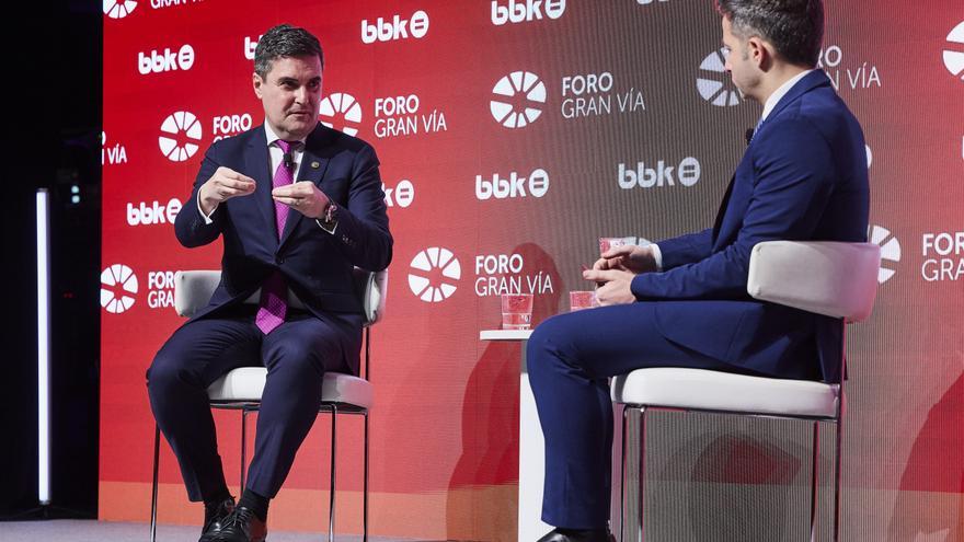 Lakua pide retirar la tasa a la generación eléctrica para aliviar a la industria vasca