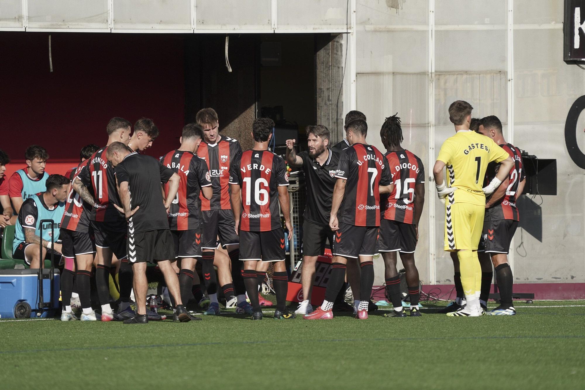 En imágenes: El Arenas no logra pasar del empate ante el Cacereño