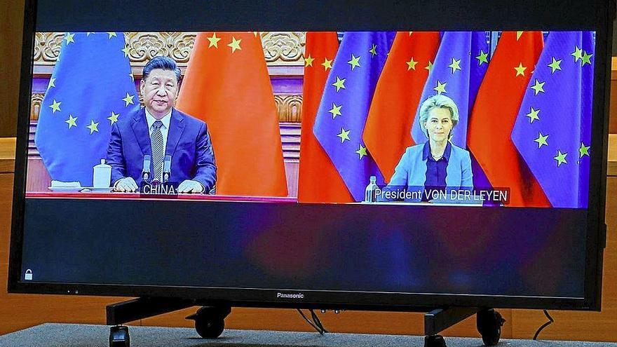 Bruselas insta a Pekín a no mirar para otro lado y que ayude a parar la guerra
