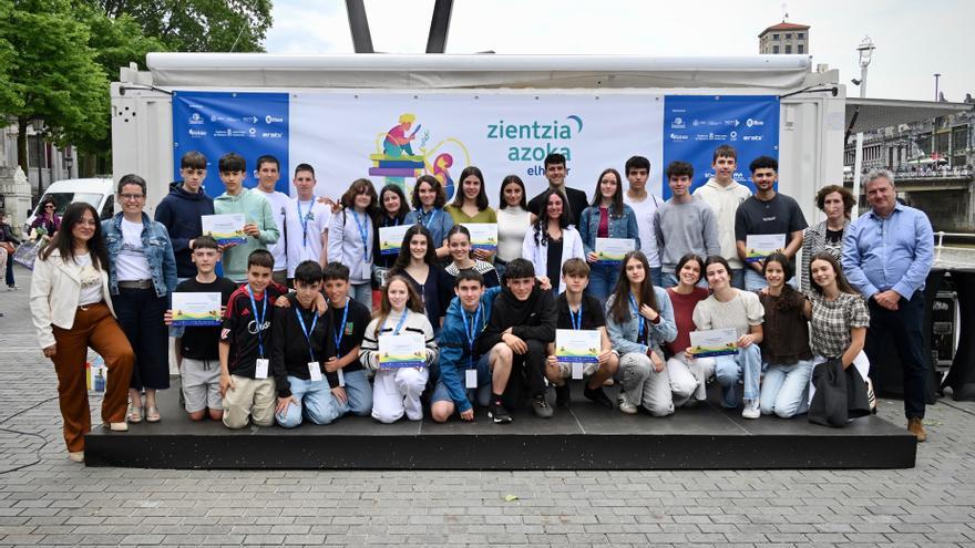 Cuatro centros de Bizkaia reconocidos en Elhuyar Zientzia Azoka