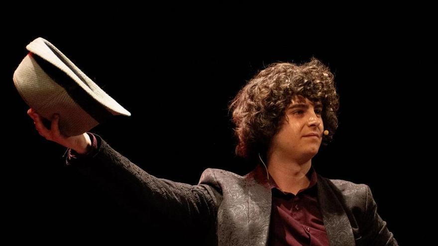 El ilusionista que conquistó la televisión pone a prueba la mente de los bilbainos con ‘Enigmas’