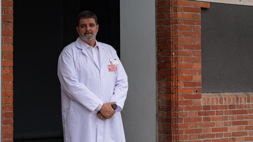 Alfredo Martínez regresará a su plaza como psiquiatra en el HUN tras su cese como gerente de Osasunbidea