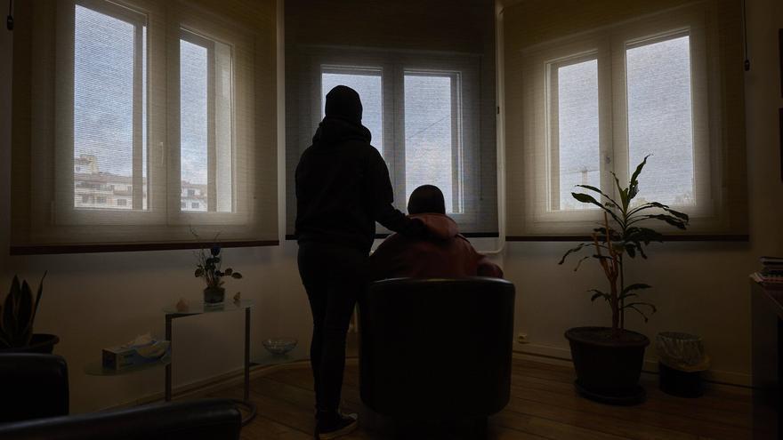 Mujer con discapacidad: “Mi pareja no me dejaba hablar por teléfono, trabajar ni salir a la calle”