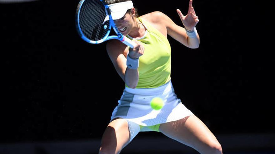 Garbiñe Muguruza regresa con victoria ante la china Duan