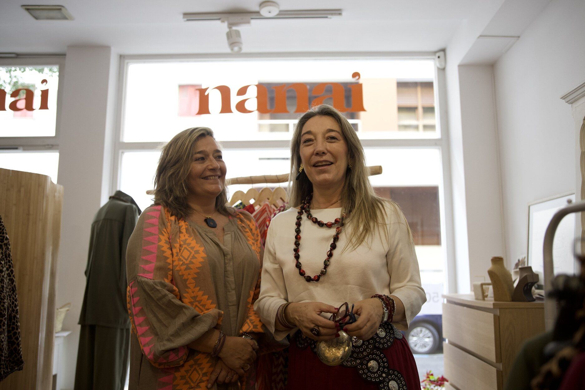 En imágenes: Dos hermanas unidas por su gusto por la moda