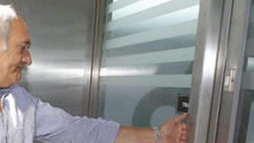 Goicoechea: &quot;No se trataba de llegar a acuerdos, falta información. El descenso es malo para Hacienda y Navarra&quot;