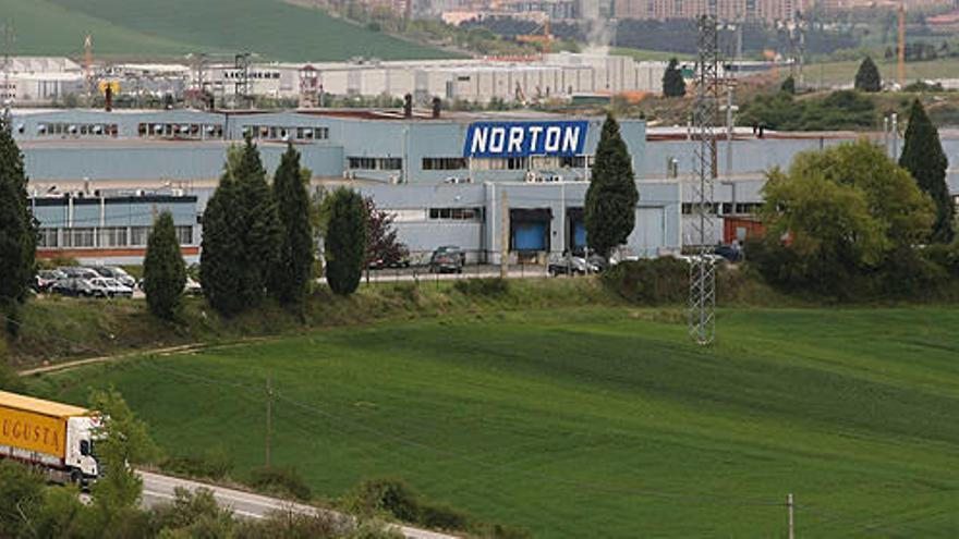 El comité de Saint Gobain critica que la empresa pretenda cerrar la actividad de producción del centro de Berrioplano