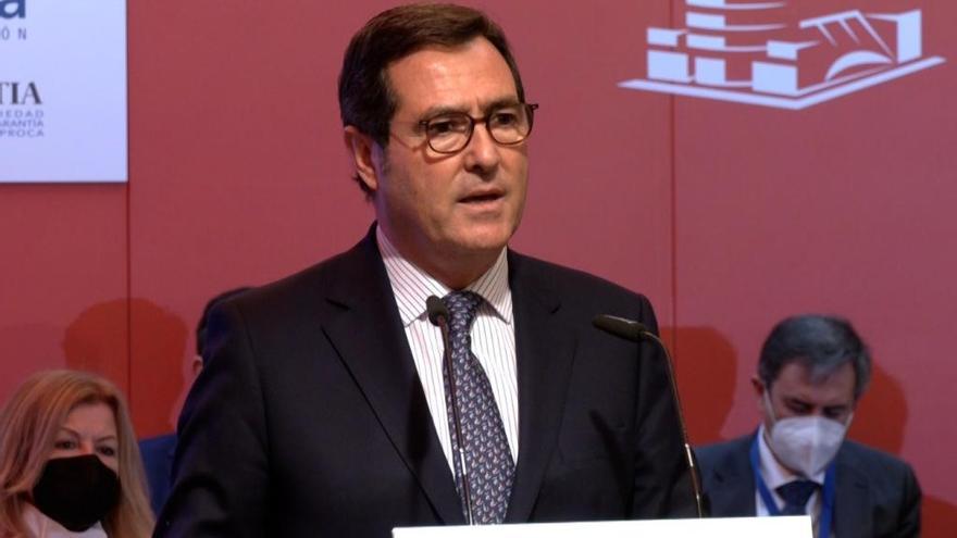 La CEOE rechaza la última propuesta de aumento salarial de los sindicatos