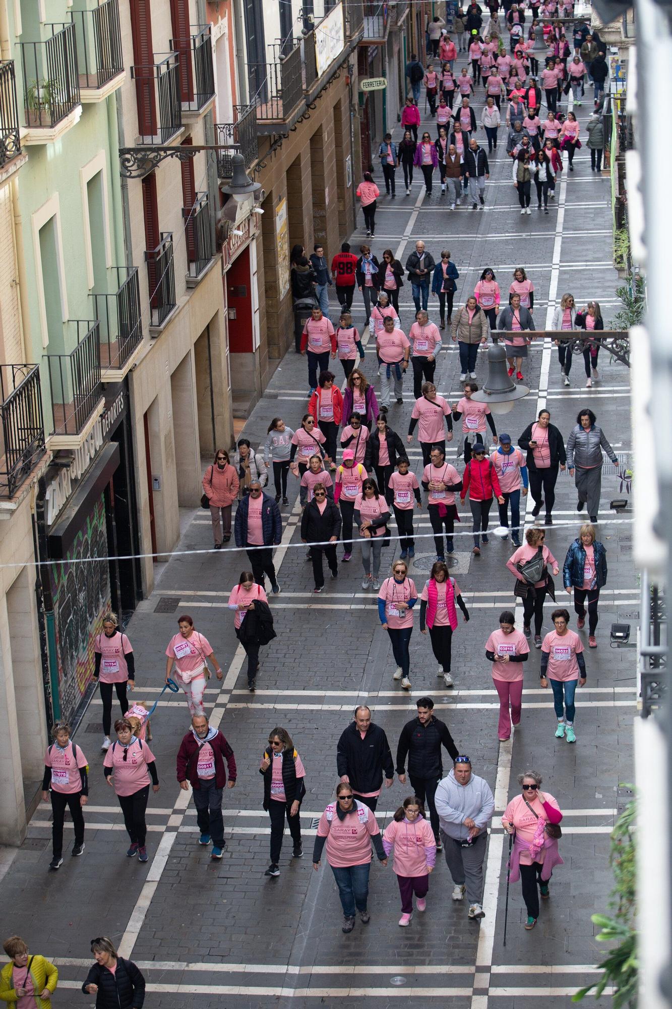 Fotos de la Carrera contra el Cáncer de Mama de Saray en Pamplona 2025
