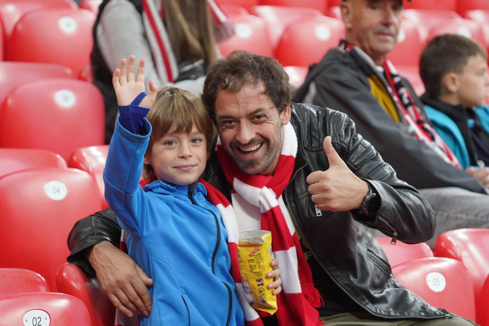 En imágenes: ¿Has estado en San Mamés viendo el Athletic-Mallorca? Búscate en nuestra galería