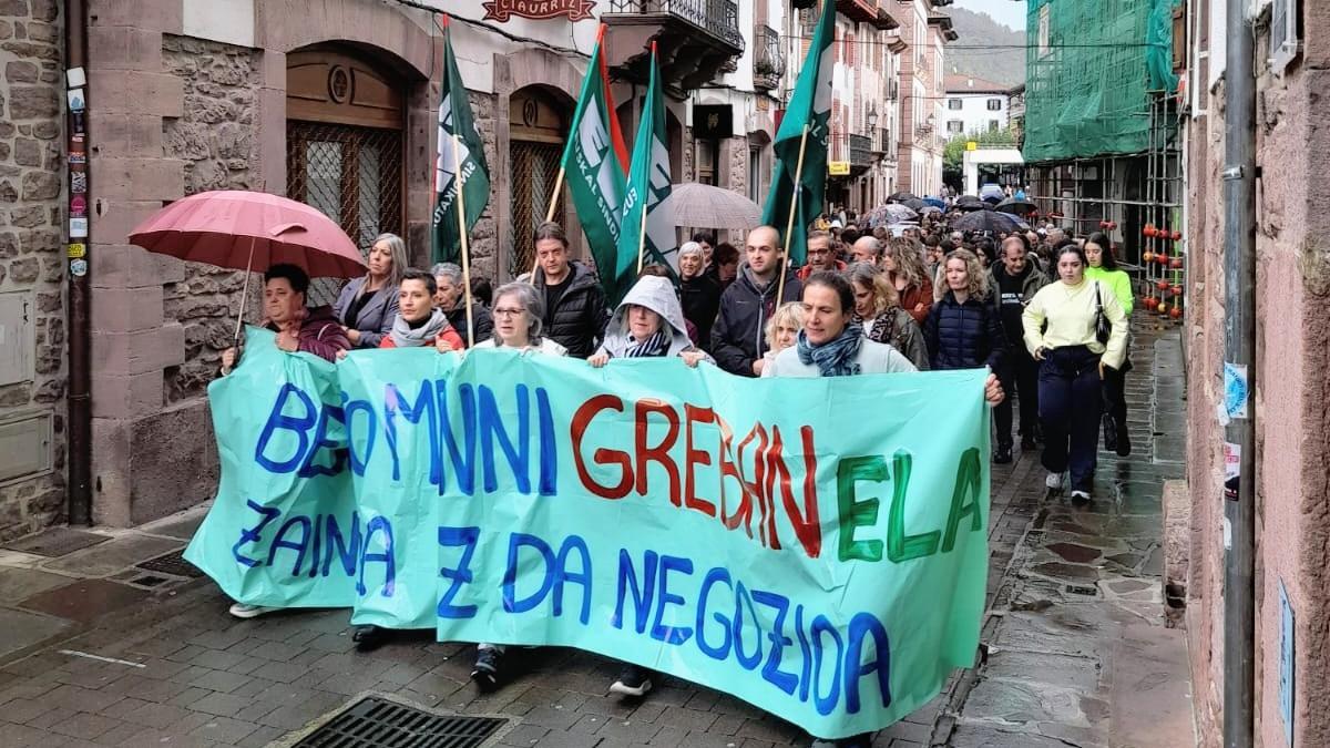 La manifestación en la calle Jaime Urrutia de Elizondo