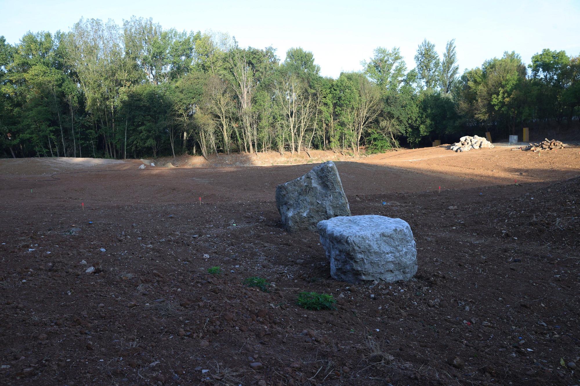 La reserva fluvial del molino de Ilundáin toma forma con la limpieza del canal y los movimientos de tierra