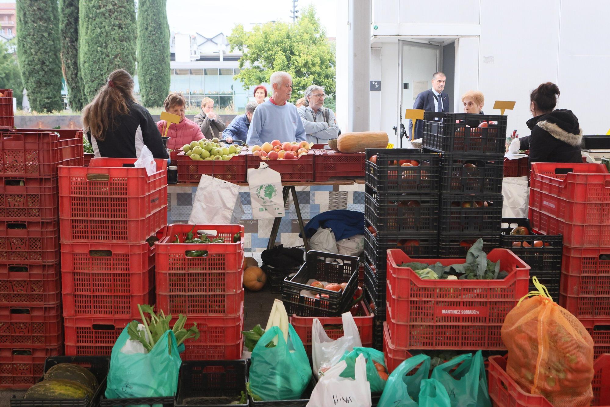 En imágenes: Mayor presencia policial en el mercado de Santa Bárbara